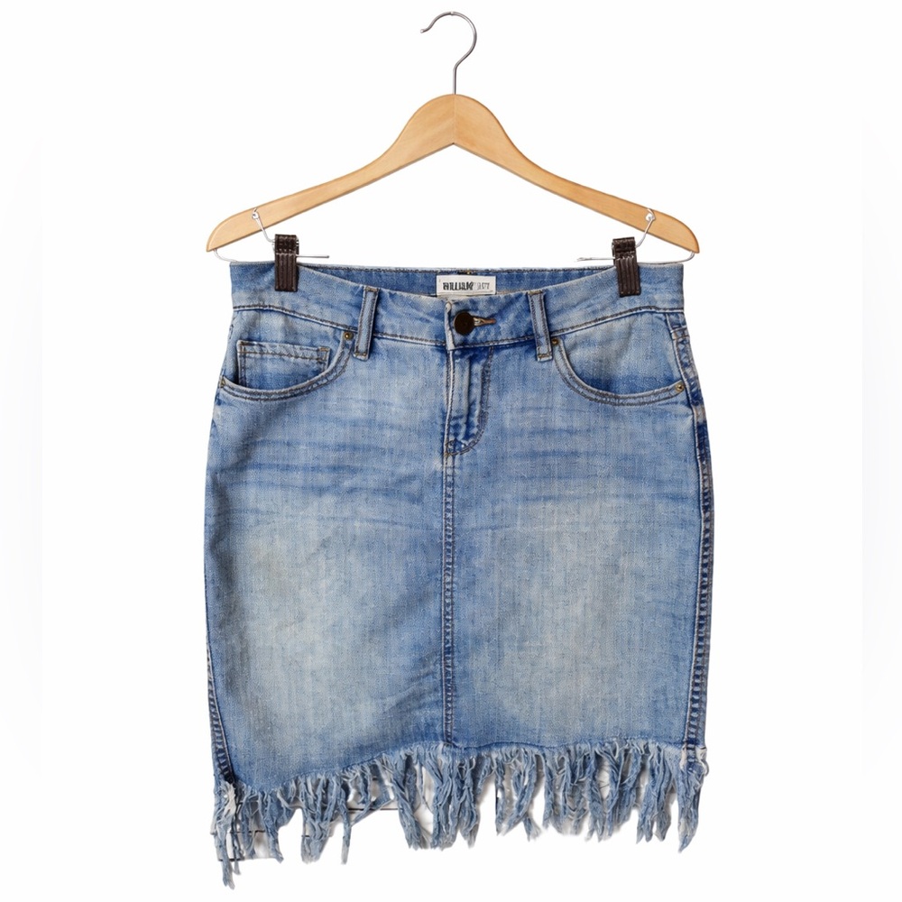 William Rast Light Wash Denim Fringe Skirt Asymmetrical Hem Boho Festival SZ 26